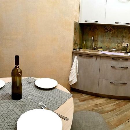 Tbilisi Apart Luaran gambar
